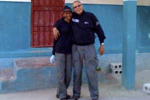 hist_lindaJamesOutdoor